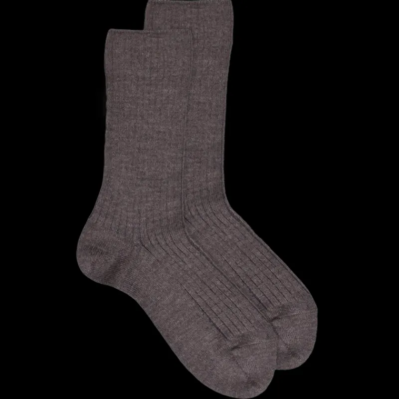 chaussettes_enfants_en_la_0.webp Enfant Doré Doré Chaussettes^Chaussettes enfants en laine mérinos - Brun loutre