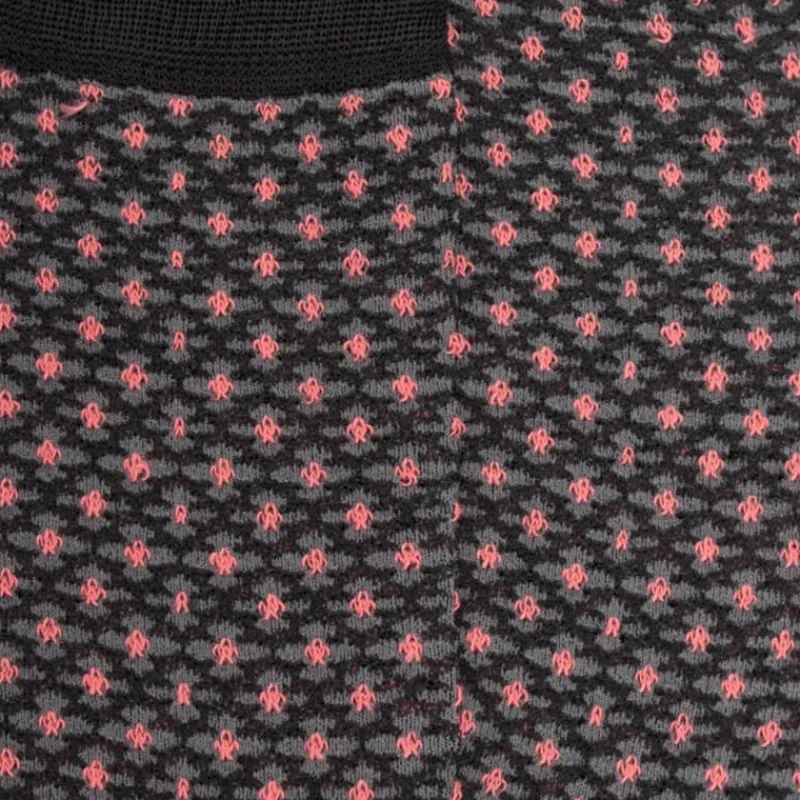 chaussettes_femme_en_coto_1-15.webp Femme Doré Doré Chaussettes^Chaussettes femme en coton à motif géométrique -
