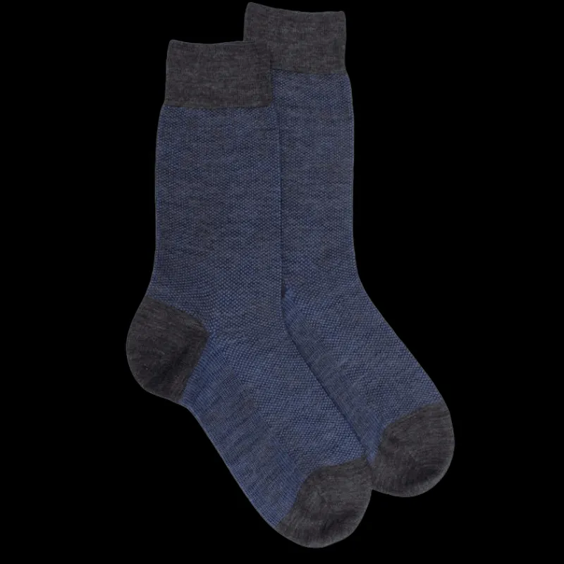 chaussettes_homme_caviar__0-1.webp Homme Doré Doré Chaussettes^Chaussettes homme caviar en laine merinos - Gris étain & bleu
