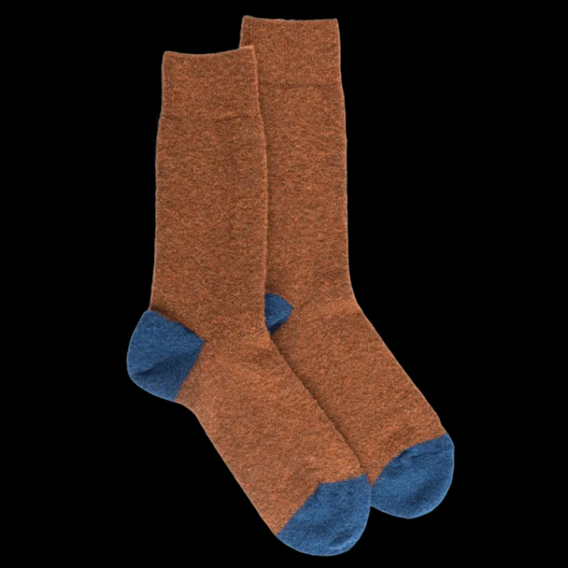 chaussettes_homme_en_lain_0-47.webp Homme Doré Doré Chaussettes^Chaussettes homme en laine polaire - Orange écureuil & Bleu saphir