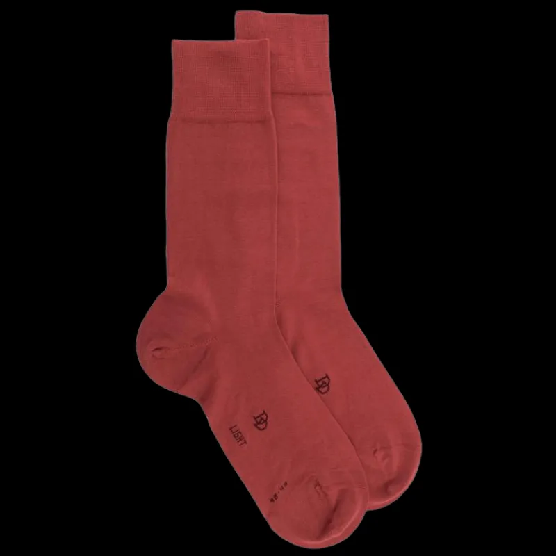 chaussettes_homme_fines_e_0-3.webp Homme Doré Doré Chaussettes^Chaussettes homme fines en fil d'Écosse - Rouge brique