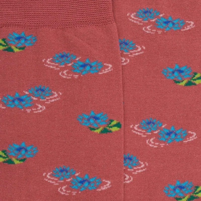 chaussettes_pour_femmes_e_1-13.webp Femme Doré Doré Chaussettes^Chaussettes pour femmes en fil d'Ecosse à motifs de nénuphars - Rose Jouy