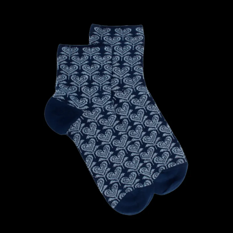 socquettes_pour_femmes_en_0-2.webp Femme Doré Doré Socquettes^Socquettes pour femmes en fil d'Ecosse avec motifs de fleurs en forme de cœur avec effet scintillant. - Bleu Voilier